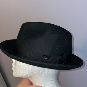 One Fresh Hat The Asset Black Wool Hat size L